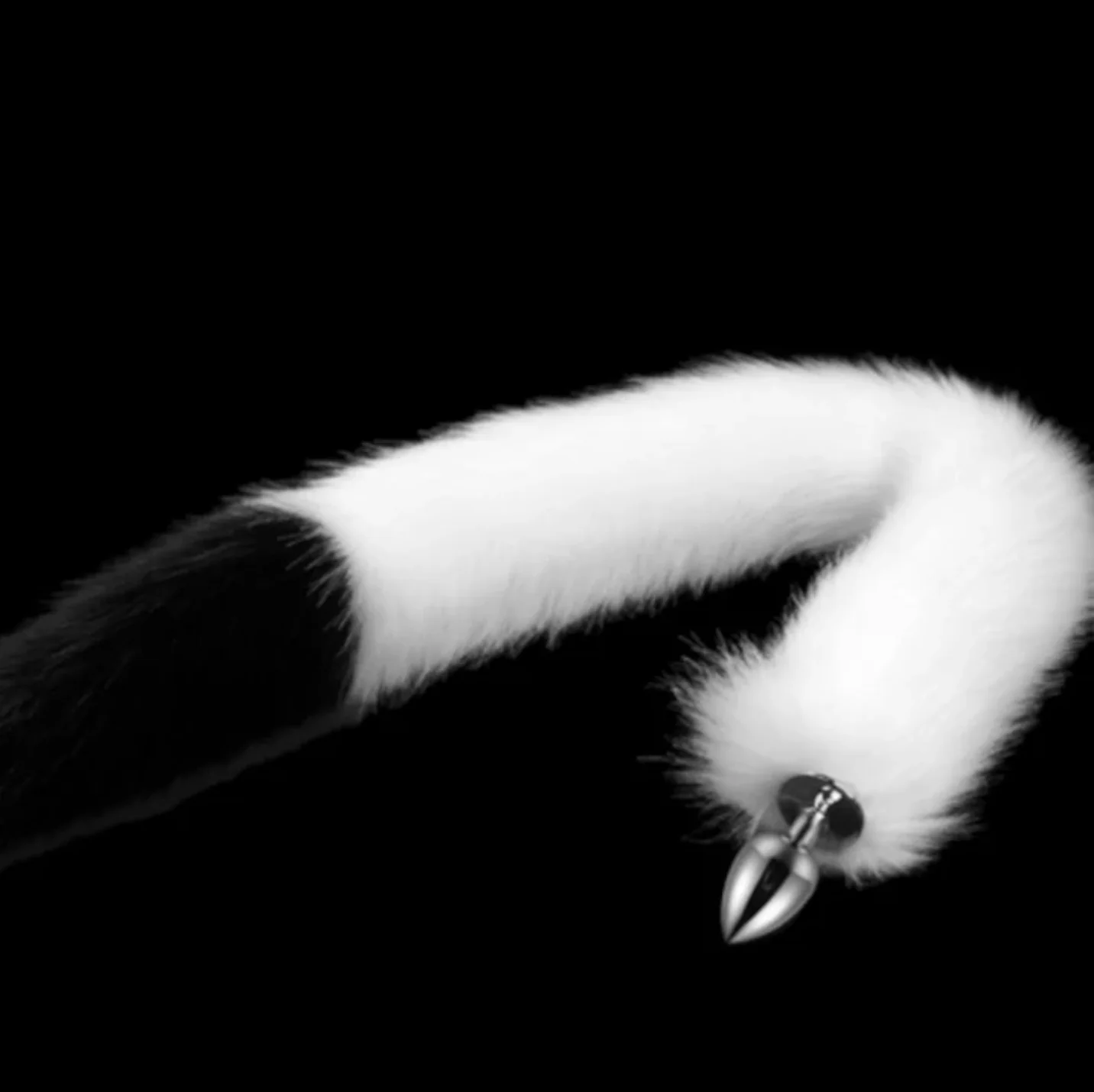 FAUX WHITE AND BLACK FOX TAIL WITH EARS ANAL PLUG SET - Image 2
