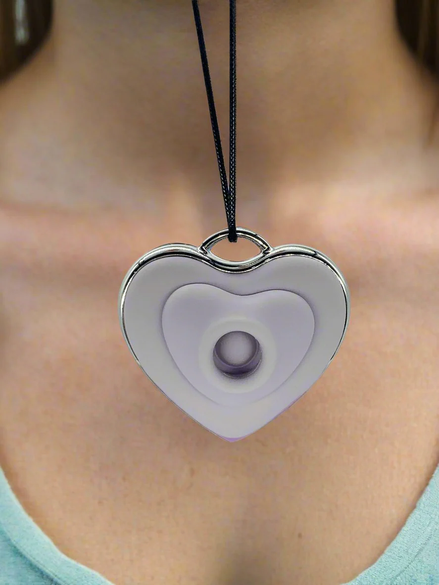 Le Heart Suction Vibe in Purple - Image 3