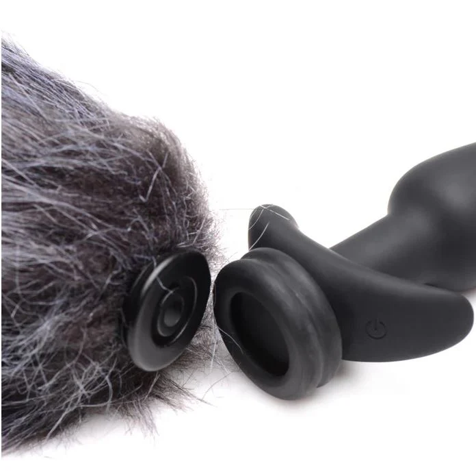 Tailz Vibrating Anal Plug & 3 Tails With Remote Control - Image 4
